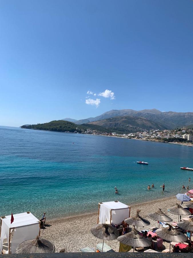 Emily's Himare
