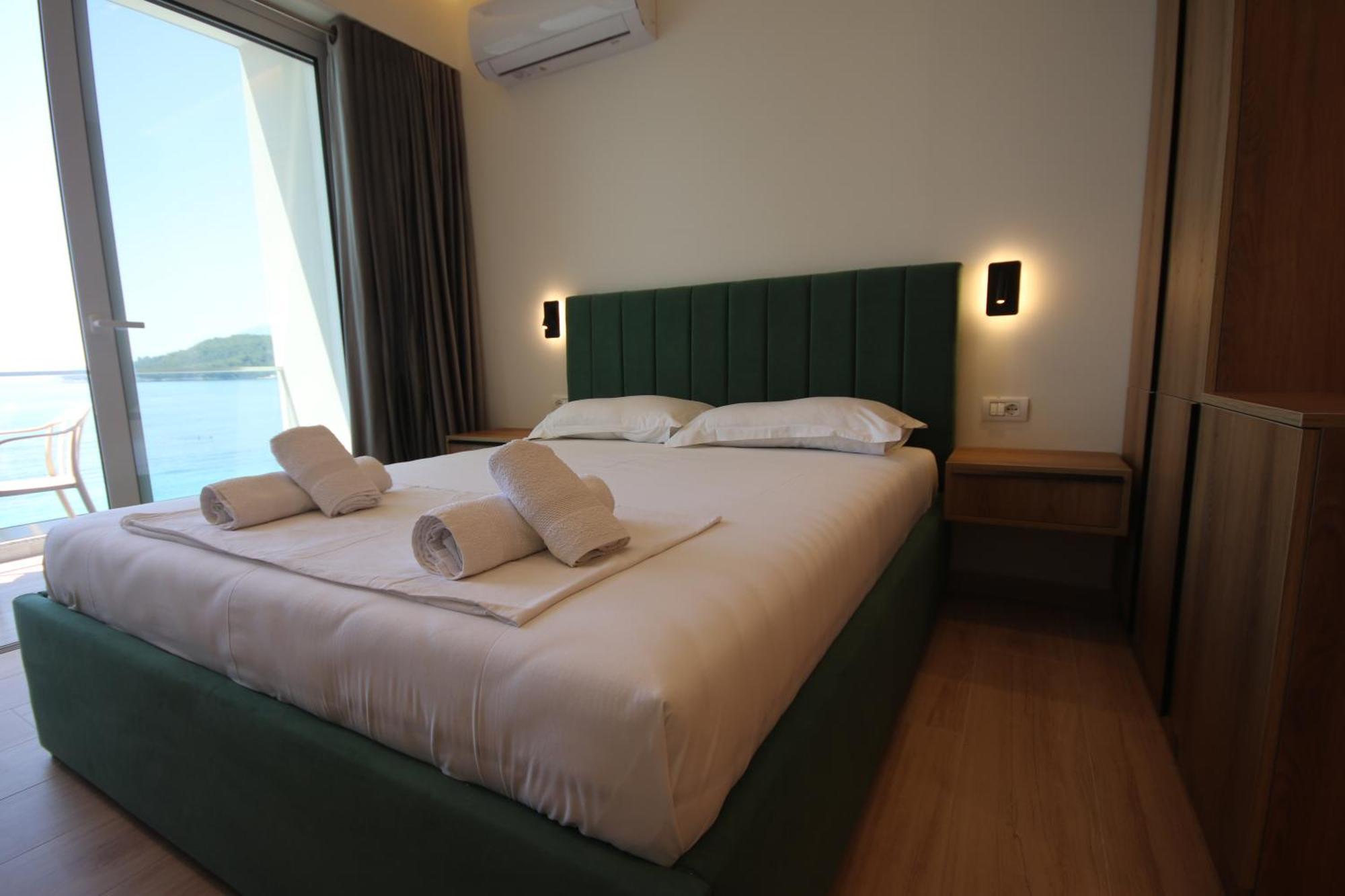 Emily's Hotel